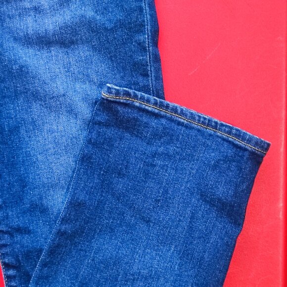 GAP jeans classic straight mid-rise blue women's size 29x30 - Picture 9 of 9